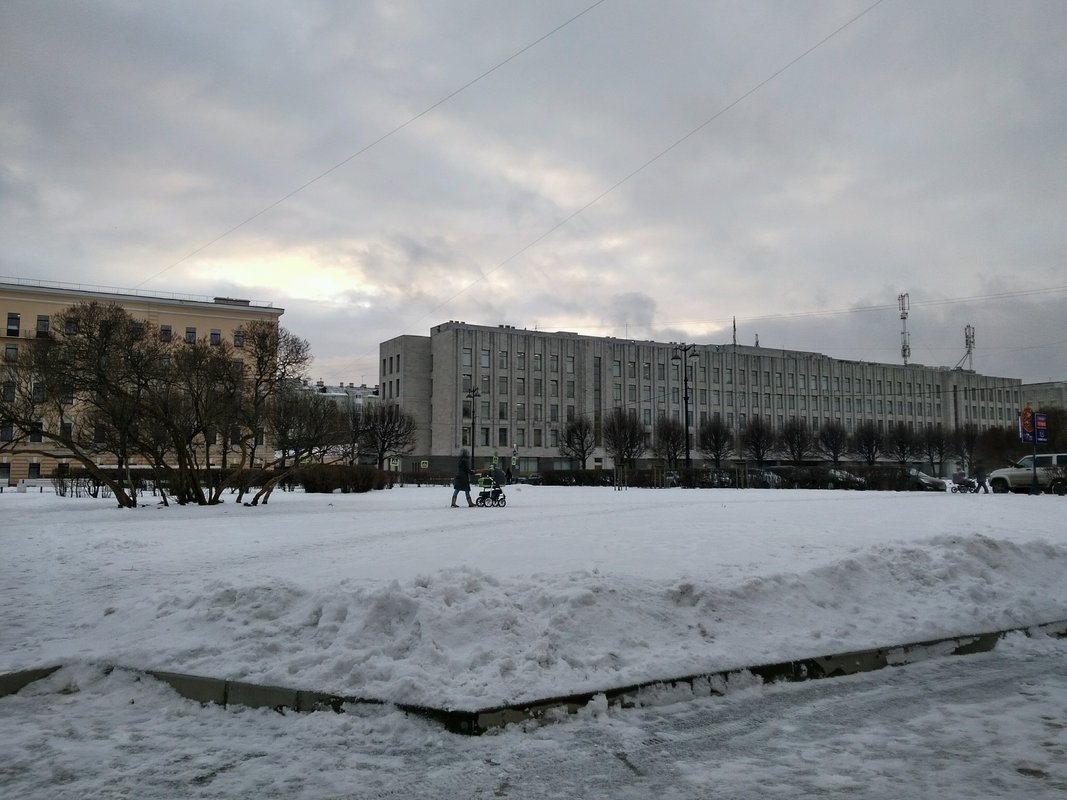 Санкт петербургский музыкальный лицей. Петербургский лицей фото. Петербургский лицей Киров. Петербургский лицей.