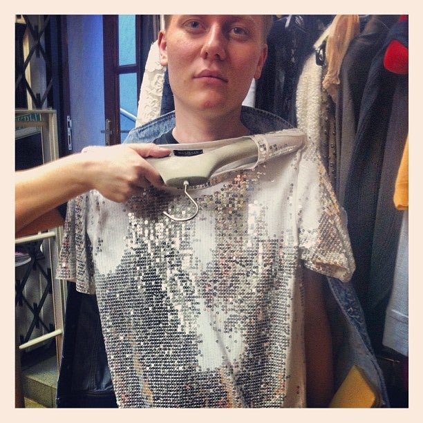 Чистые пруды москва. Чистые пруды одежда. Чистые пруды одежда. Лодки на чистых прудах. Парк чистые пруды москва летний вид.