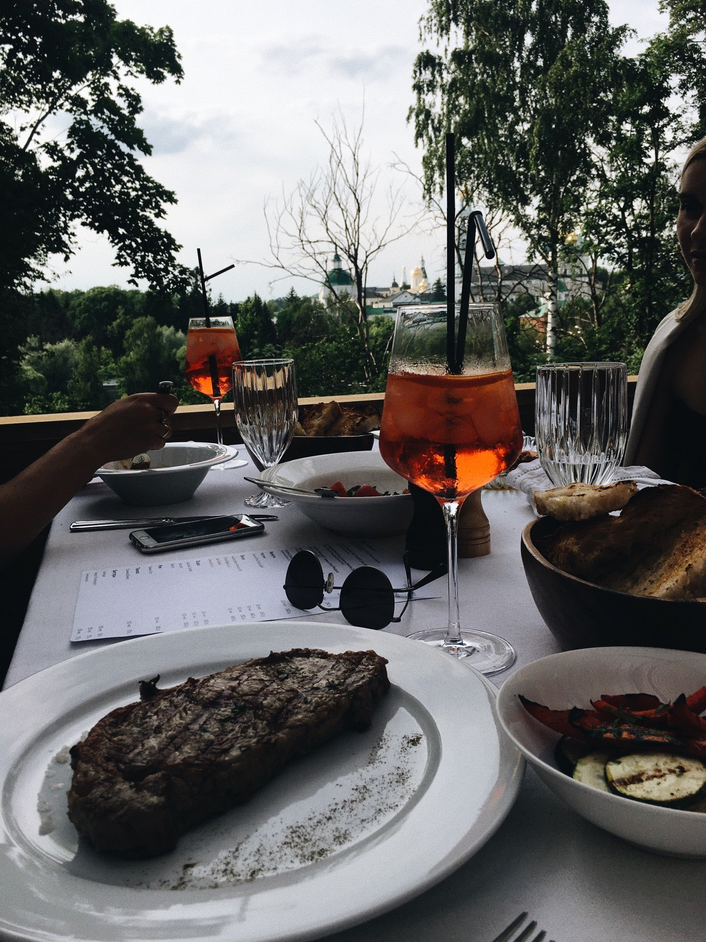 Говядины сергиев посад меню. Ресторан говядина в сергиевом посаде. Ресторан говядина в сергиевом посаде. Ресторан собрание сергиев посад. Ресторан говядин сергиев посад.