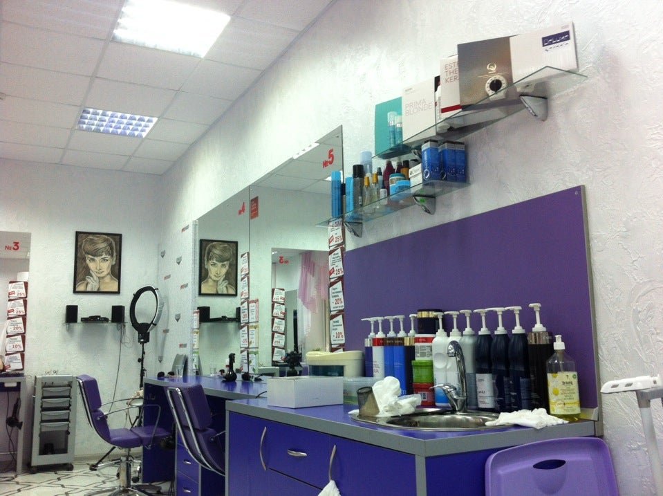 Ейчанка парикмахерская ейск. Елена парикмахер ейск. Парикмахер ейск. Салон красоты ейск энгельса. Гретта салон красоты ейск.