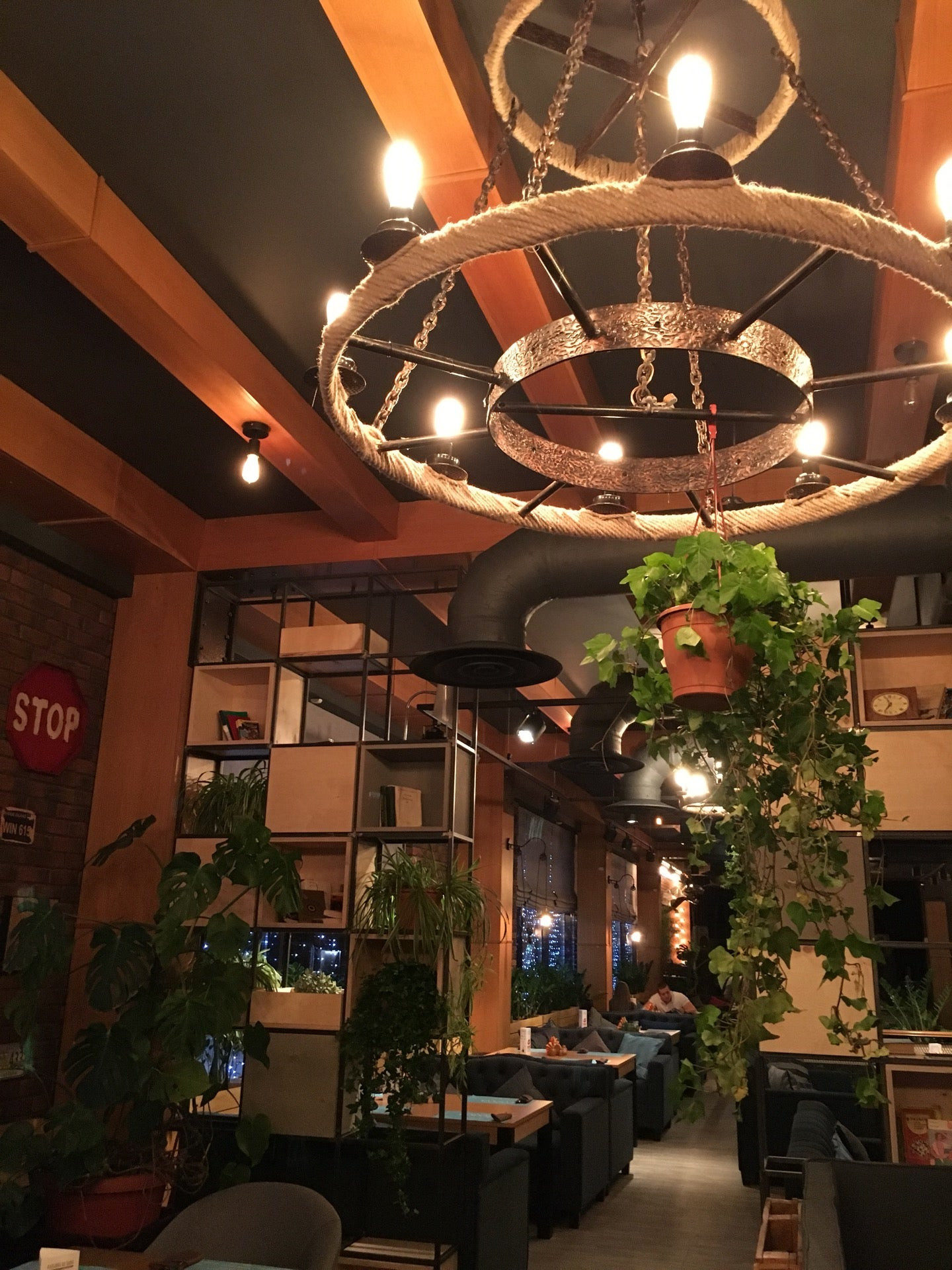 Ресторан gourmet ногинск. Кафе паровоз ногинск. Ресторан атмосфера ногинск. Караоке бар веранда ногинск. Рестораны ногинска рейтинг.