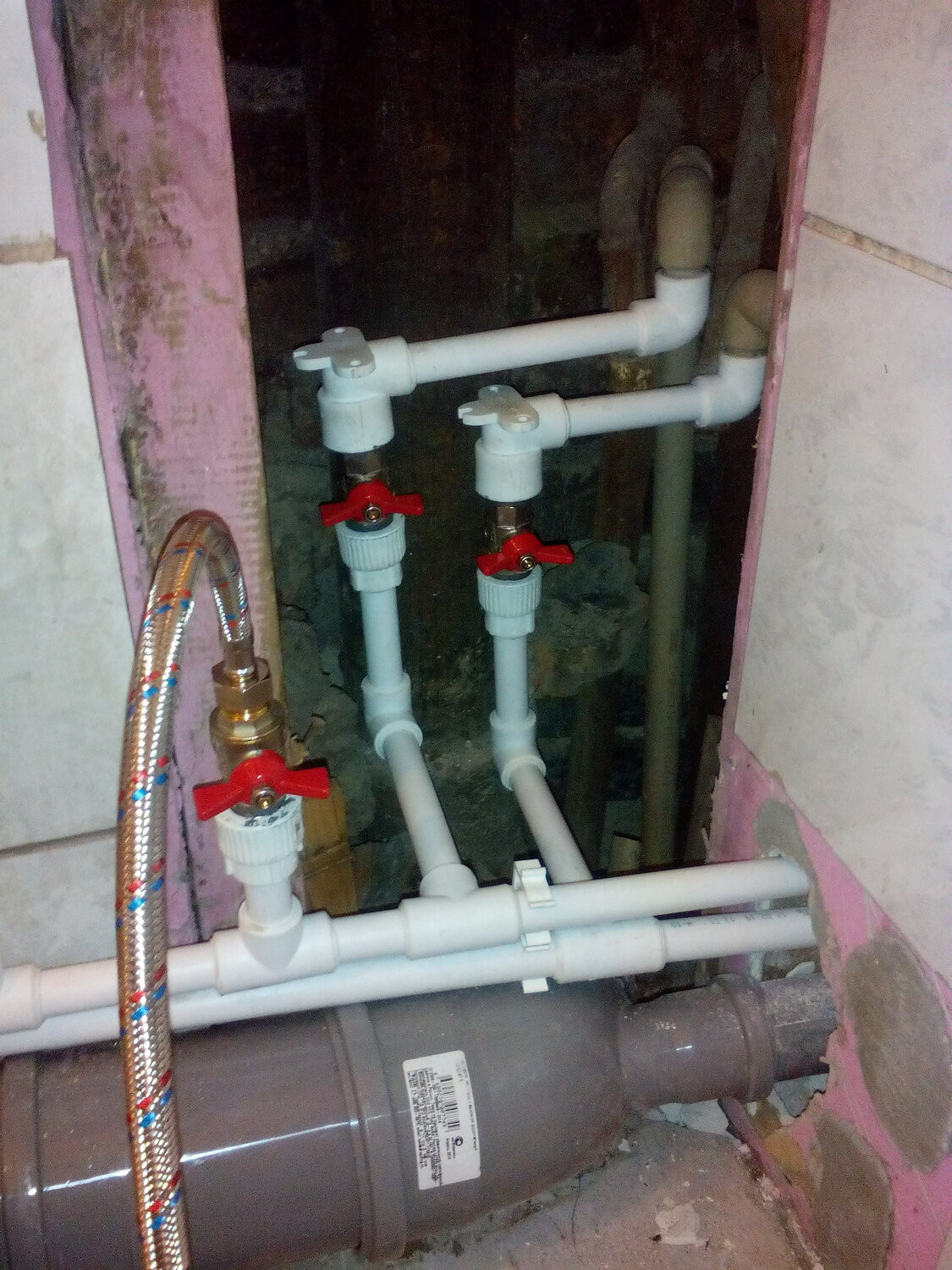 Григорец Алексей – инженер по водоснабжению и водоотведению, мастер на ...