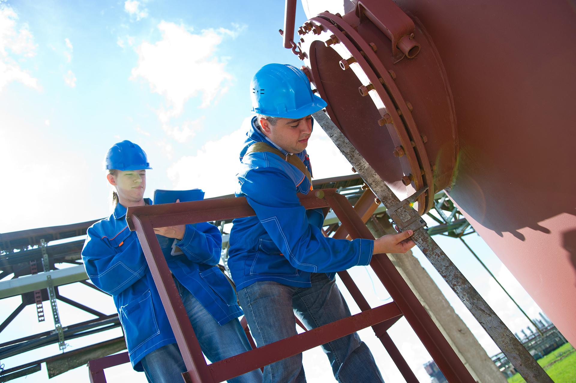 Акрон удобрения лого. Акрон холдинг дорогобуж. Акрон инжиниринг. Инженер пгс. Великий новгород завод акрон саватин алексей.