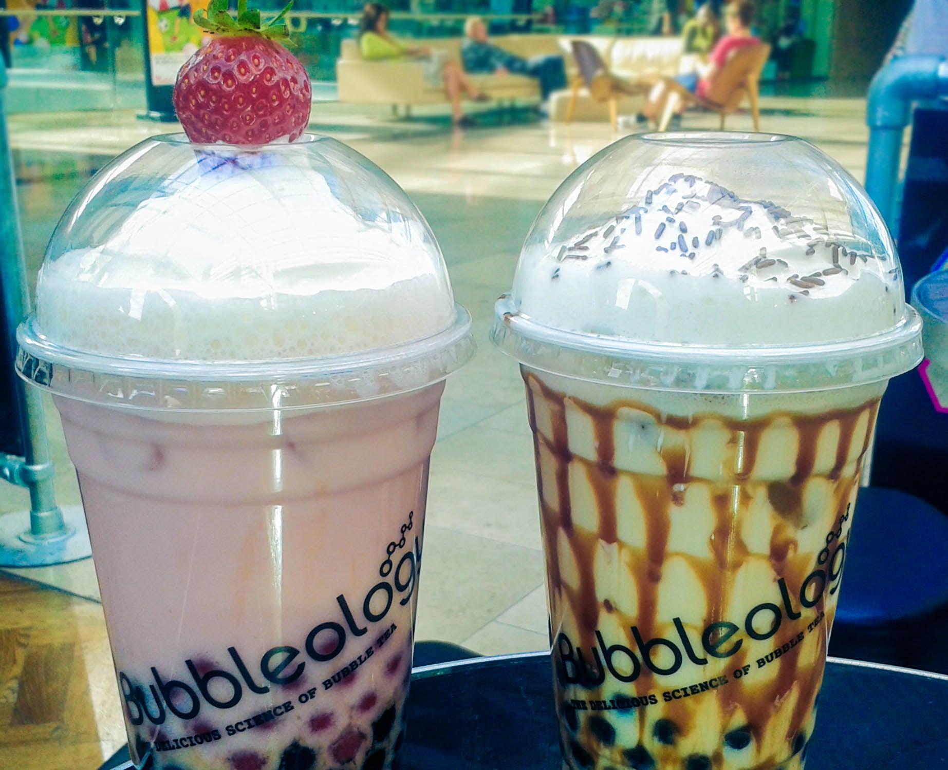 Бабл ти в москве. Bubble Tea Авиапарк. Bubble Tea Рио Ленинский. Bubbleology. Bubbleology коктейль.