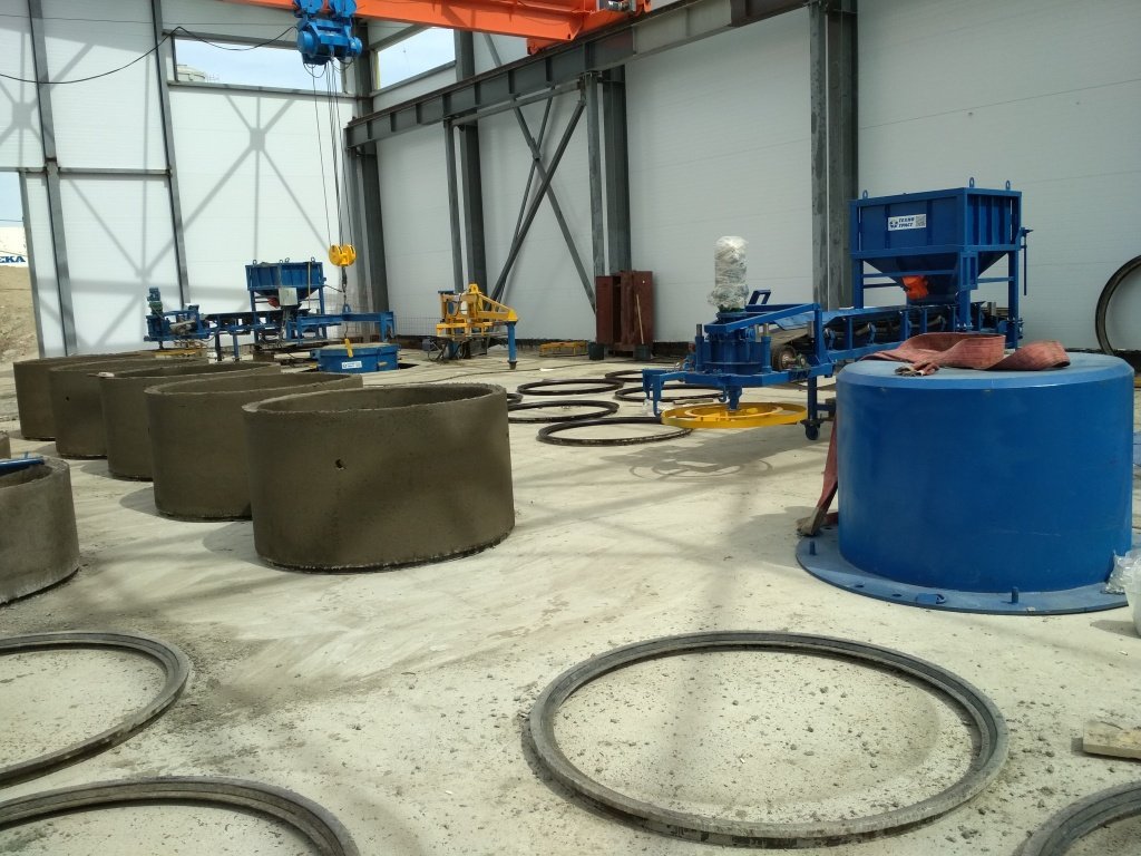 Вибропресс для колец жби. Виброформы для жби колец. 3 2 дона. Вибропресс для колодезных колец. Установка по изготовлению железобетонных колец.