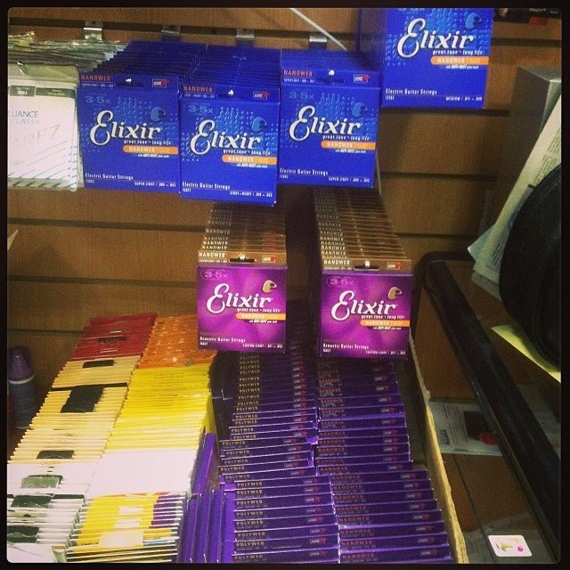 музыкальный магазин москва.