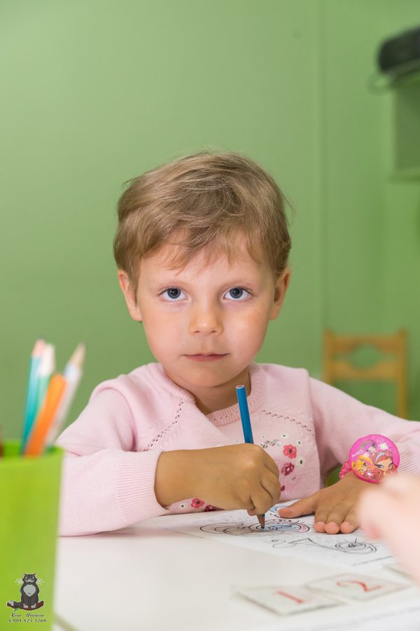 детский клуб фото родители ждут. творческий клуб. новгород детская творческий клуб на анкудинрвке. развлечения в магнитогорске. правобережный дворец магнитогорск.