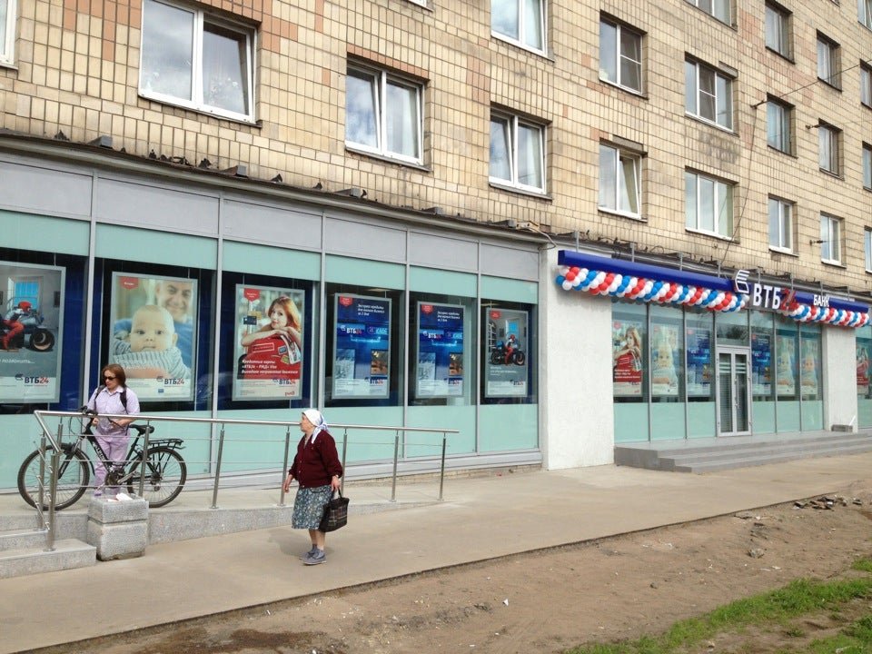 Банки площадь мужества. Площадь мужества метро спб. Магазины площадь мужества. Тореза 15 санкт-петербург. Политехническая 17 к 3.