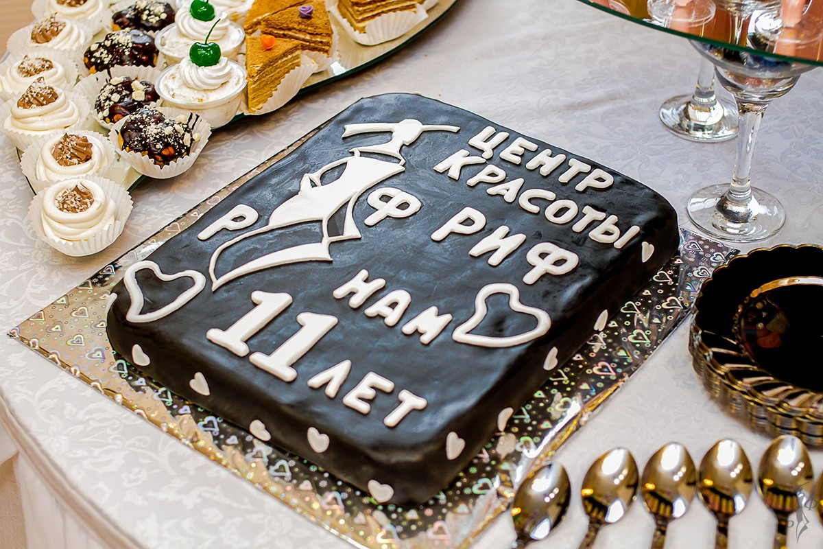 Комбинированный маникюр в Уссурийске рядом со мной на карте - Комби ...