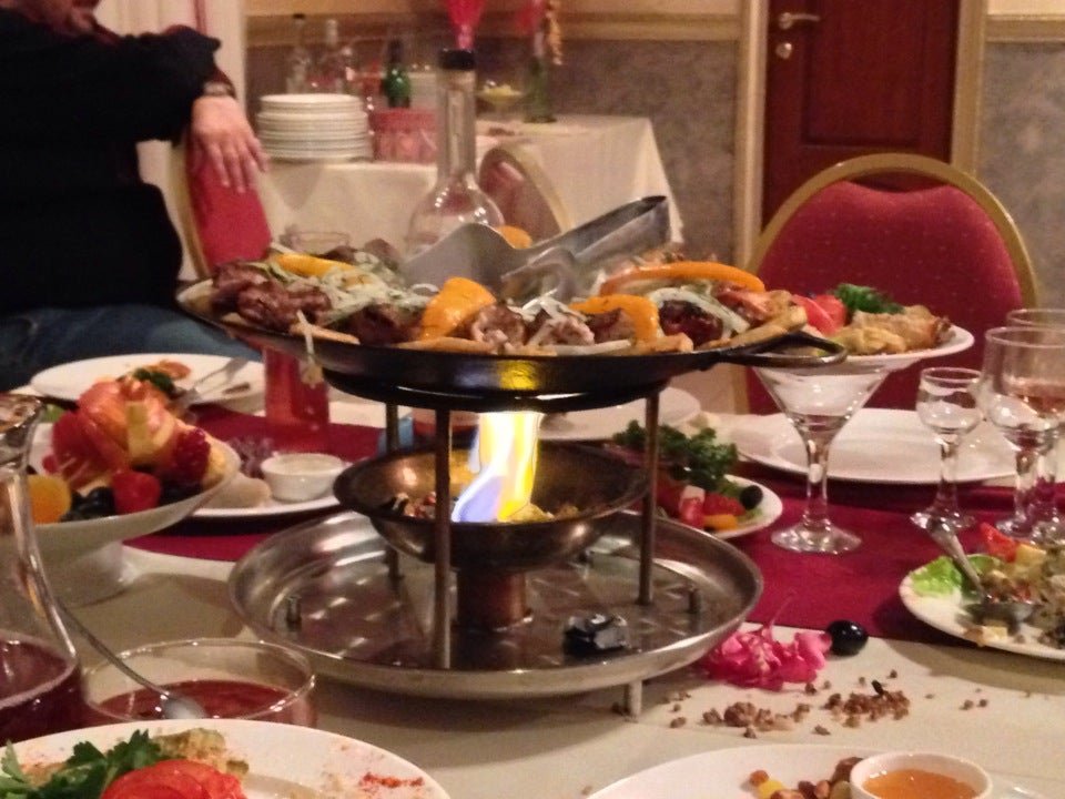 Ресторан эдем сальск. Эдем кафе новосибирск. Ресторан эдем в сергиевом посаде. Эдем ресторан смоленск. Кафе эдем.