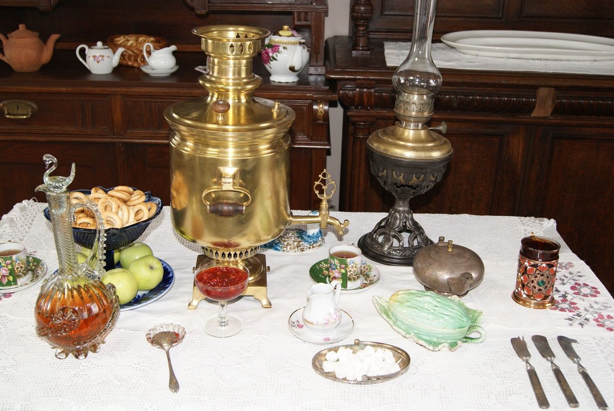 Музей костромского купца кострома предметы. Музей чайника кострома. Музей костромского купца. Музей костромского купца кострома предметы. Музей за костромской кострома.