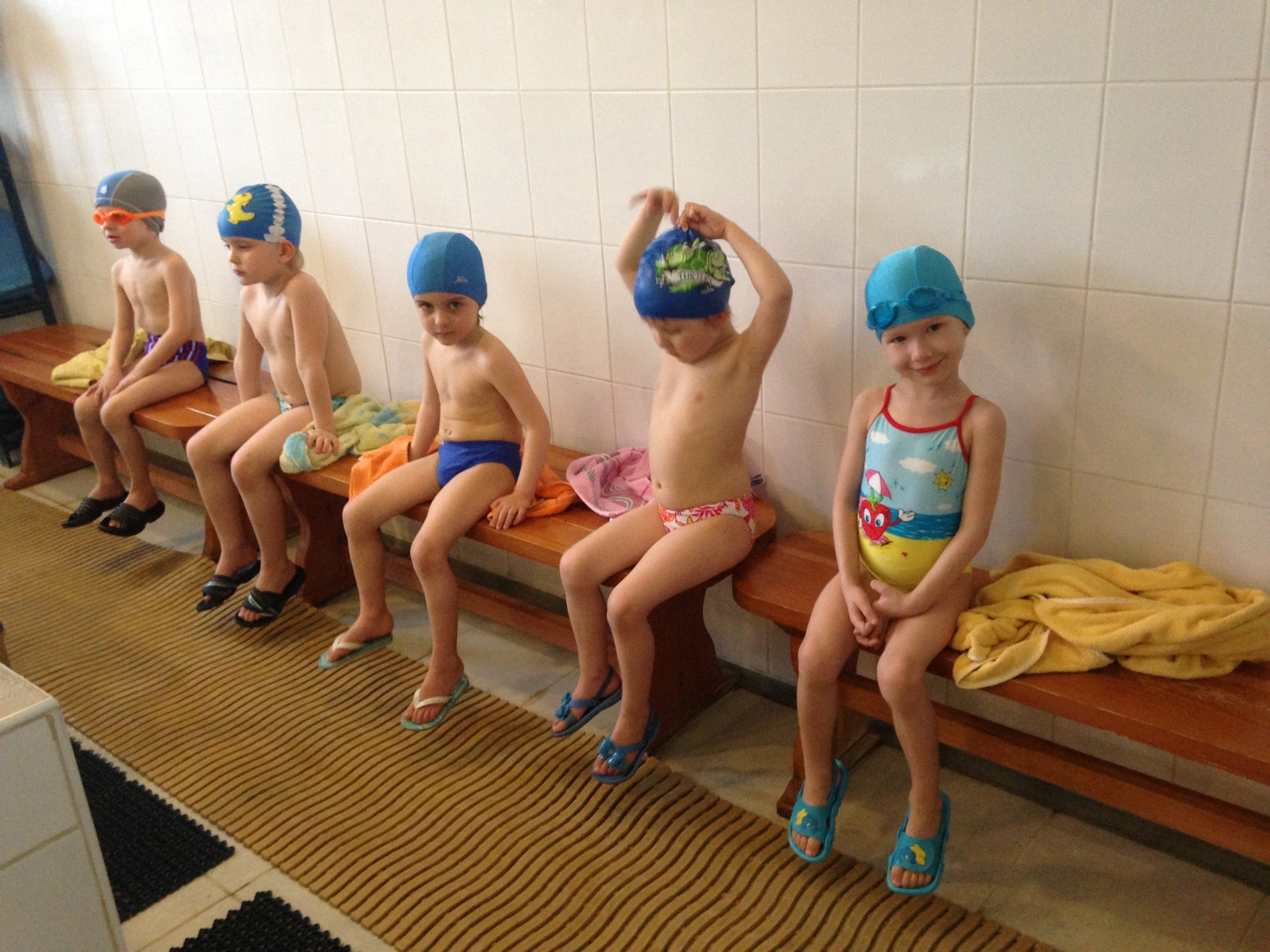 детские бассейны в перми. бассейн для грудничков пермь. детский бассейн в перми. детский бассейн пермь гайдара 14а. детский бассейн пермь.