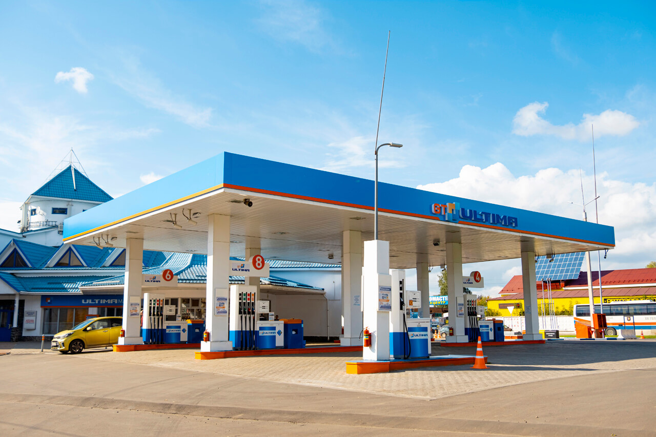 Номер азк. Автозаправка окко. Азс бипи. Автосервис на азс. Азс правовая форма.