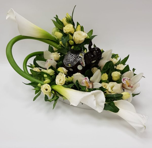 Букет "герберы и сантини". Необычные корзины с цветами. Букет цветов голицыно. Магазины, цветов в голицыно. Букет цветов голицыно.