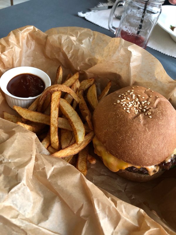 Burgers and crabs. Бургер и краб в Санкт-Петербурге. Crabs Burger.