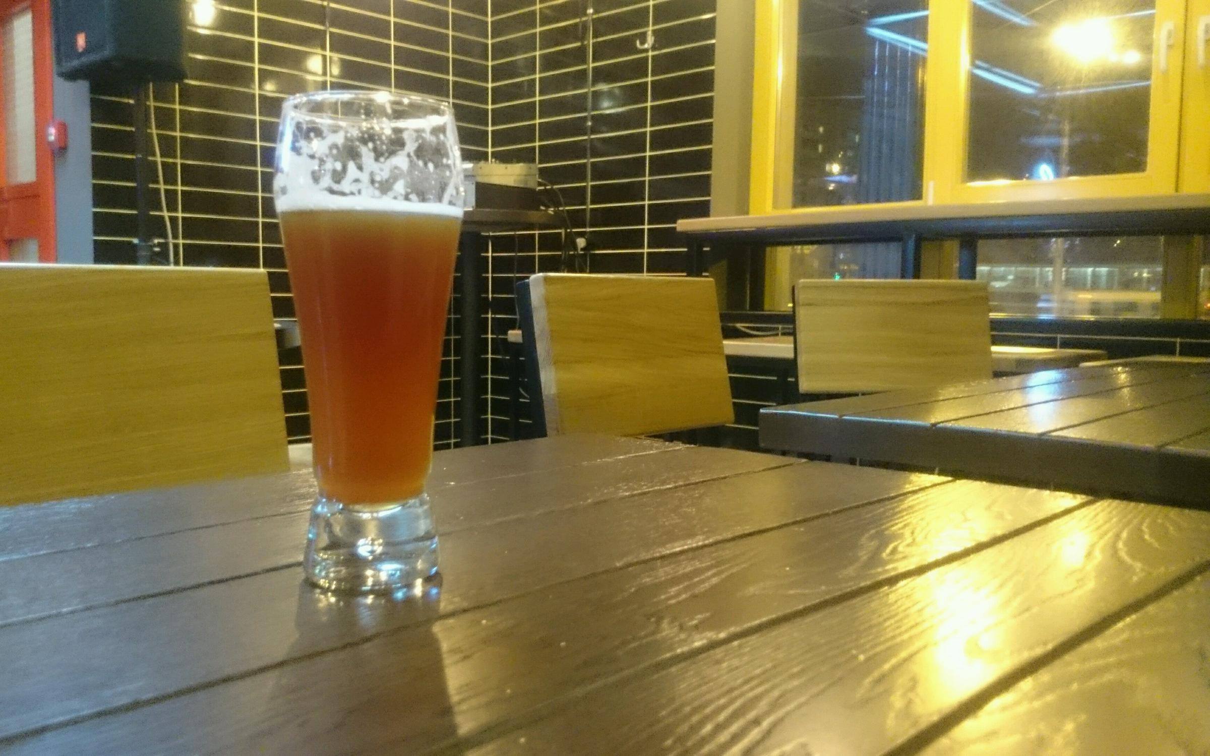 бар револьвер