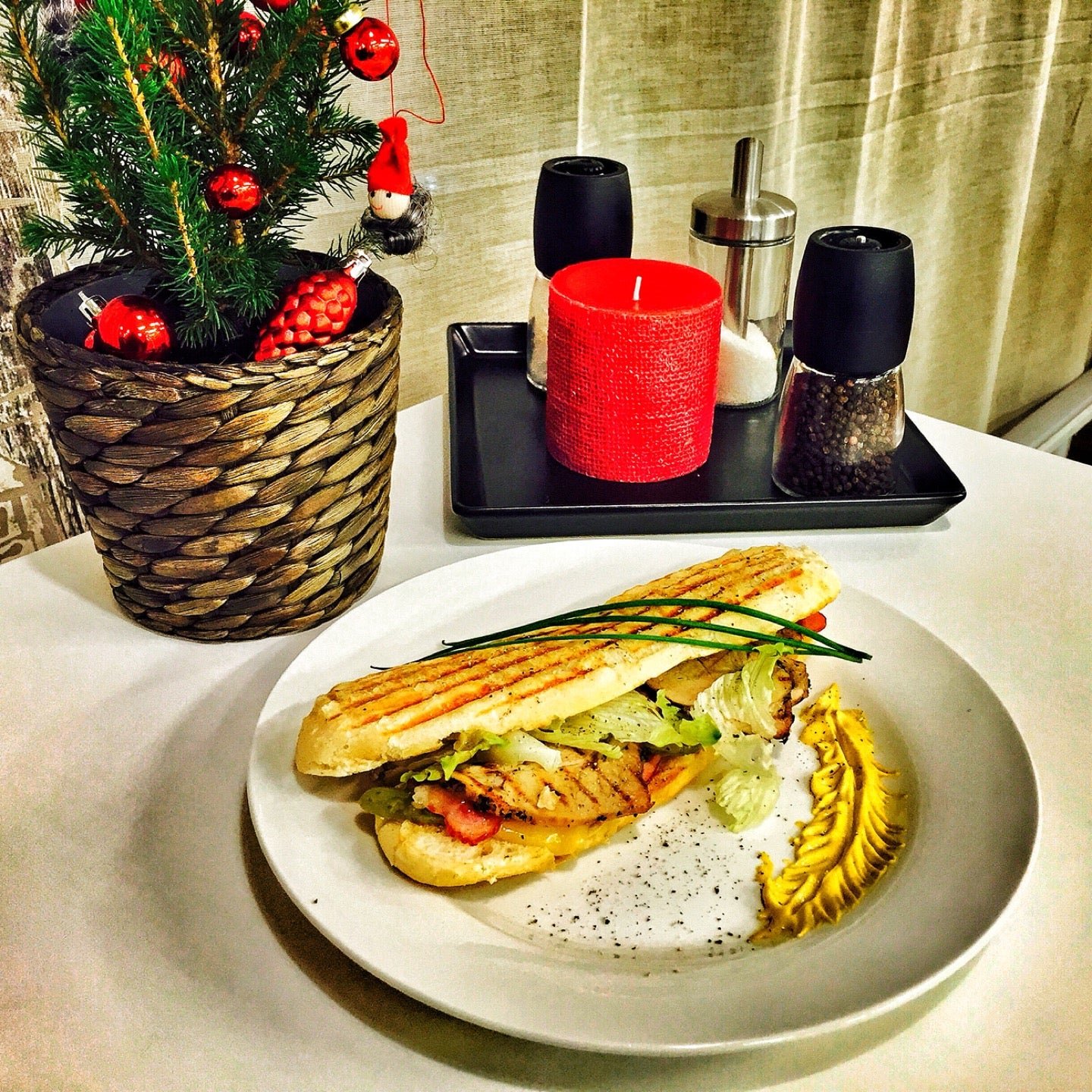 Food room воскресенск. Ресторан кутузов смоленск. Кафе гости егорьевск. Barry pub егорьевск. Фудрум воскресенск меню.