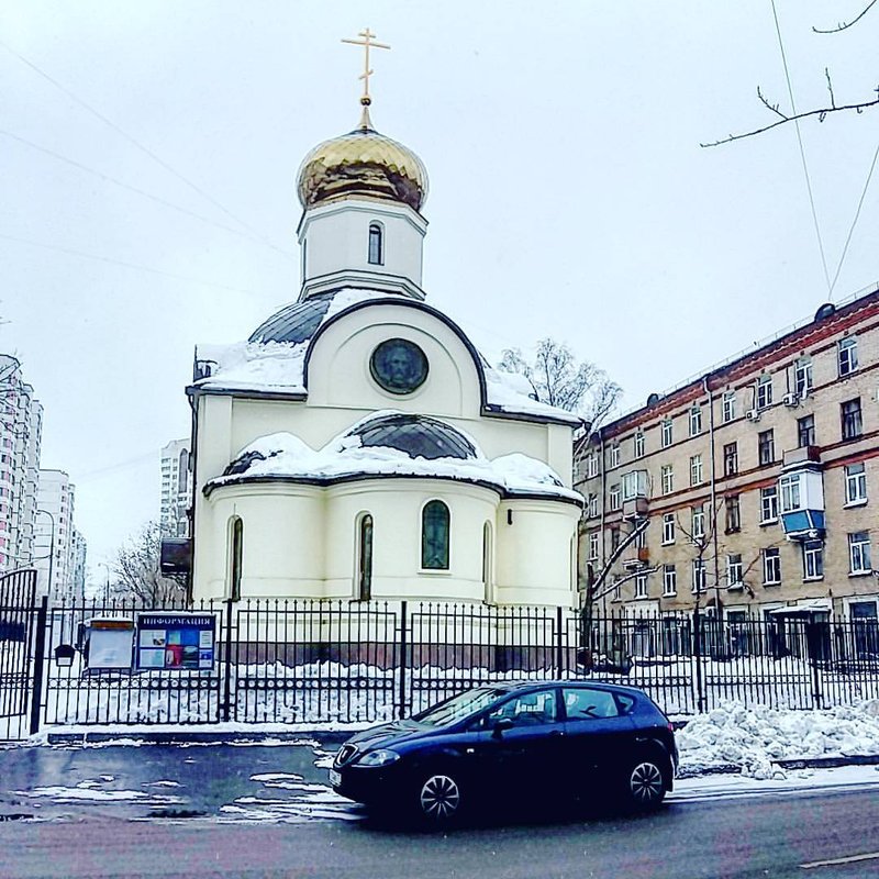 храм святых царственных страстотерпцев москва. храм царственных страстотерпцев на войковской. храм царственных страстотерпцев в войковском районе. церковь старпотерцев батайск адрес и телефон. храм царственных страстотерпцев на войковской.