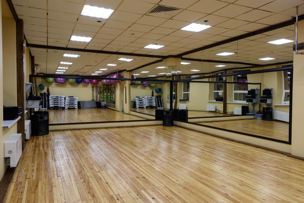 Fit Zone, спортивно-оздоровительные комплексы: сеть из 1 фитнес клуба в ...