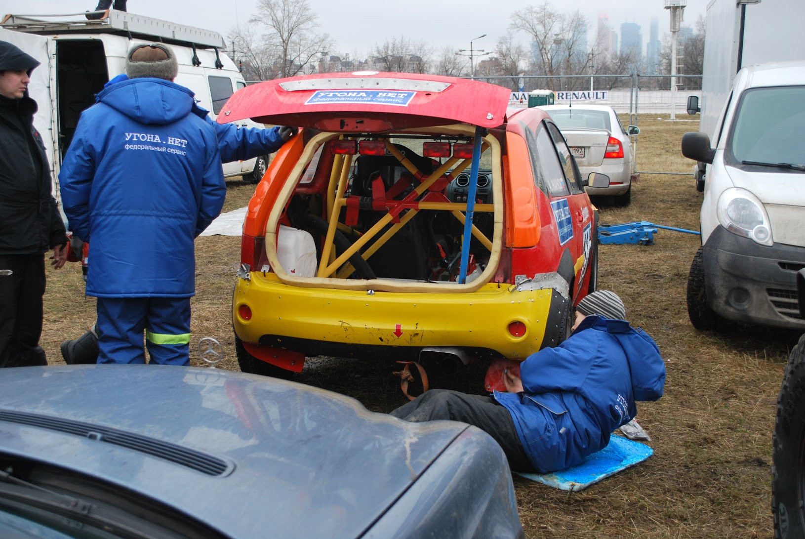 Оклейка пленкой в Туле рядом со мной на карте, цены - Покрытие авто  пленкой: 41 автосервис с адресами, отзывами и рейтингом - Zoon.ru