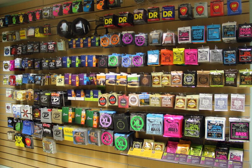 гитарный магазин california-music, киров. калифорния мьюзик киров. магазин гитар. калифорния мьюзик магазин киров. калифорния мьюзик киров.