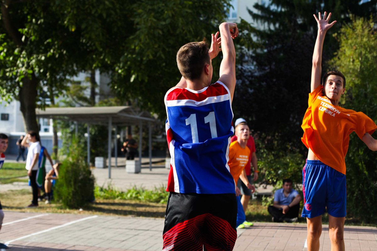 Спорт ростовской области. Буревестник студенческий спорт. Ростов спорт. Спорт студенческий РИНХ. Буревестник Белгород Студенческая.