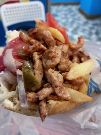 Спарта гирос, санкт-петербург. Кафе спарта гирос фото. Кафе спарта гирос фото. Гирос спб парнас. Гирос спарта.