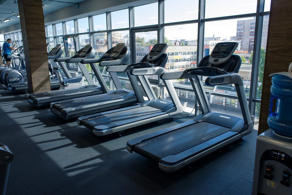 Фитнес клуб гум. Норд Джим. Престиж Норд Джим. Норд Джим Престиж Архангельск. Тренажерный зал Норд Джим Мурманск.