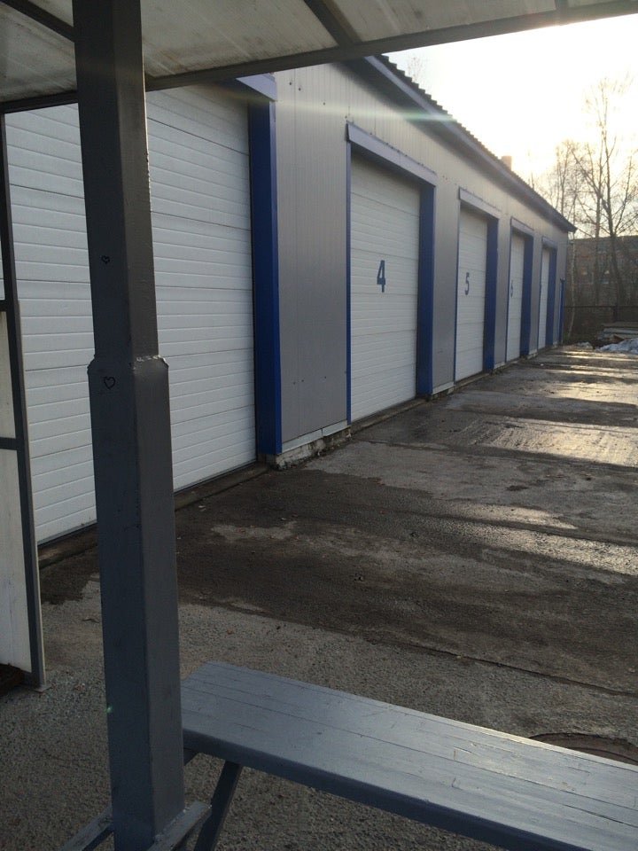 Автосервис у кафе перец сосновый бор ленинградская область. Стеклозаводское шоссе 3 город бор. Автомойка бор. Зеленая мойка на героев. Мойка самообслуживания бор.