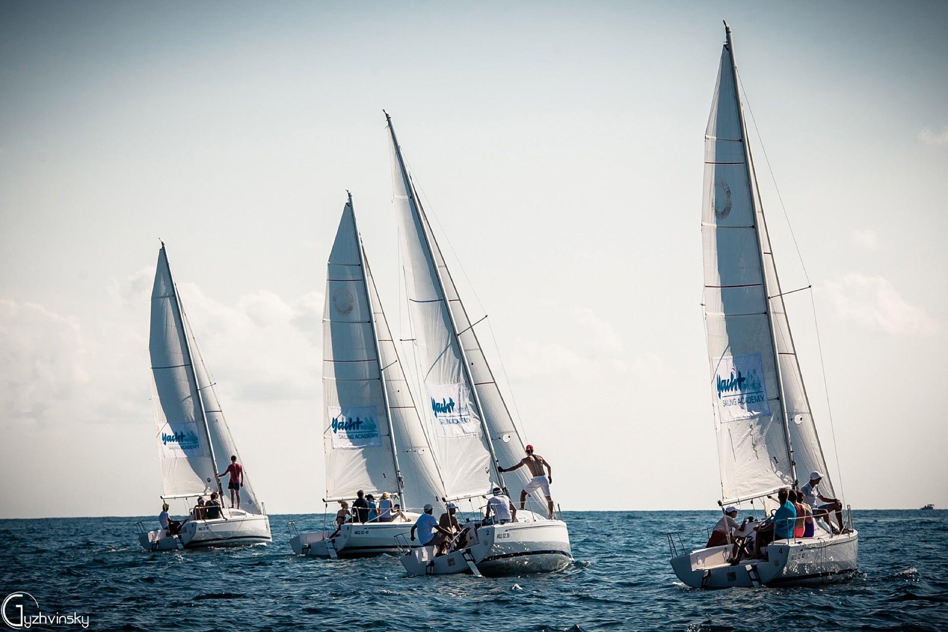 яхта надежда санкт-петербург. иван крузенштерн парусник. главный тренер сборной россии по парусному спорту. Russian sail. яхта лукулл врангель.