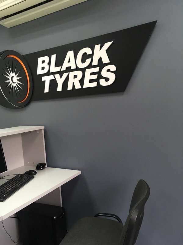 Blacktyres москва. Блэк Турес шины.