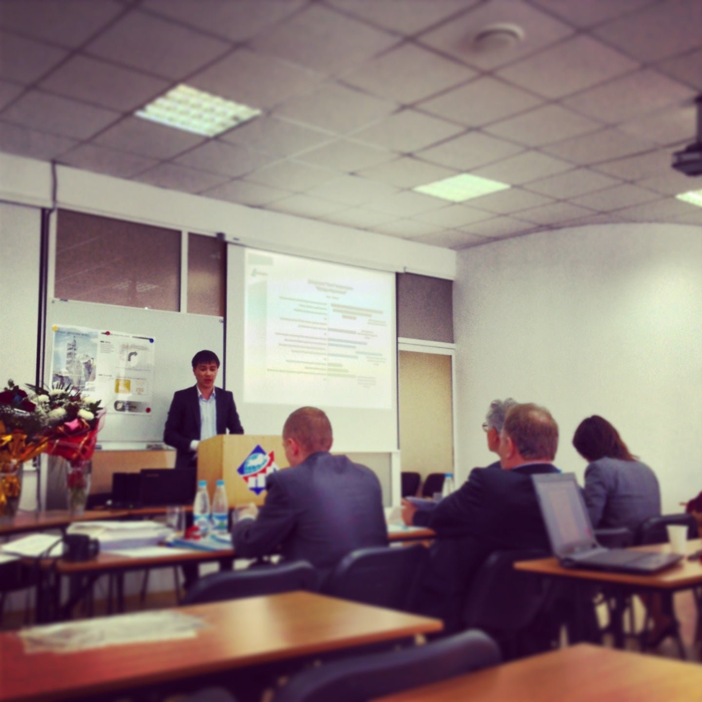 Что такое ооо мба. Бизнес школа урфу. Бизнес школа номер 1. Мва центр. Мва центр.