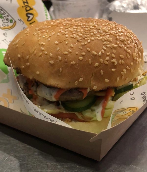 Шаурма и шашлык на углях. Меню на углях. Гамбургер с шашлыком. Стрит бургер. Тим шашлык бургер.