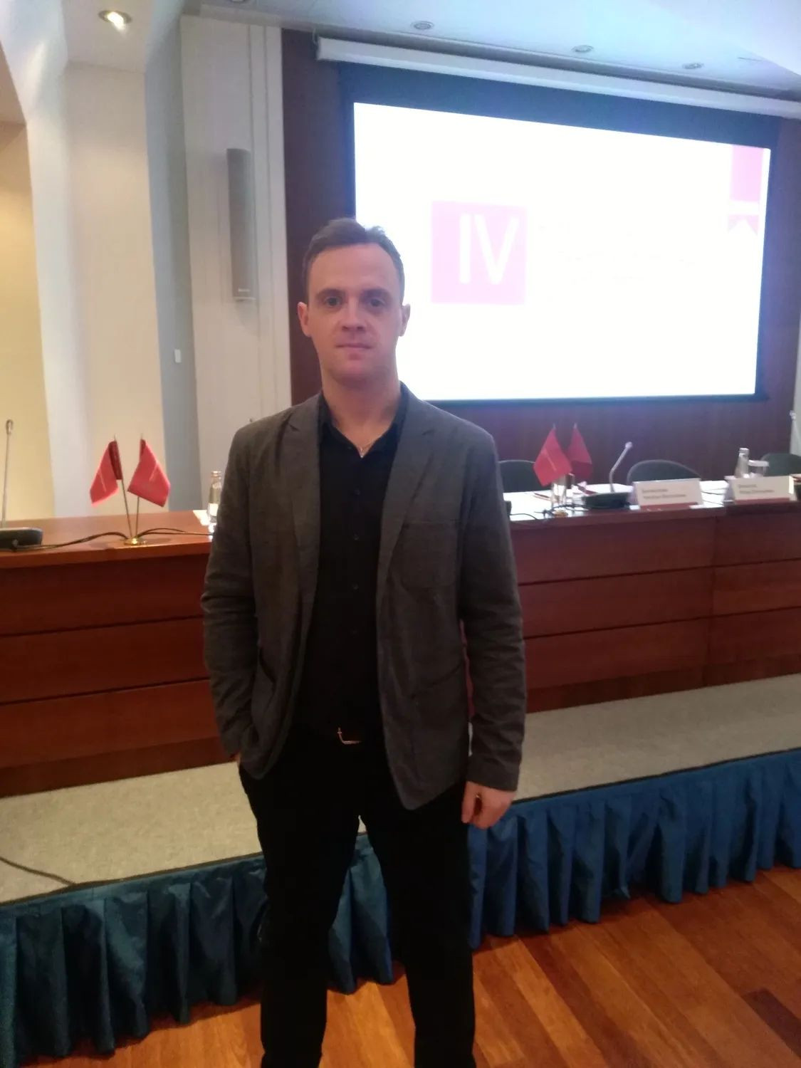 Макаревич Дмитрий Леонидович – бармен, диджей, официант – 8 отзывов об ...