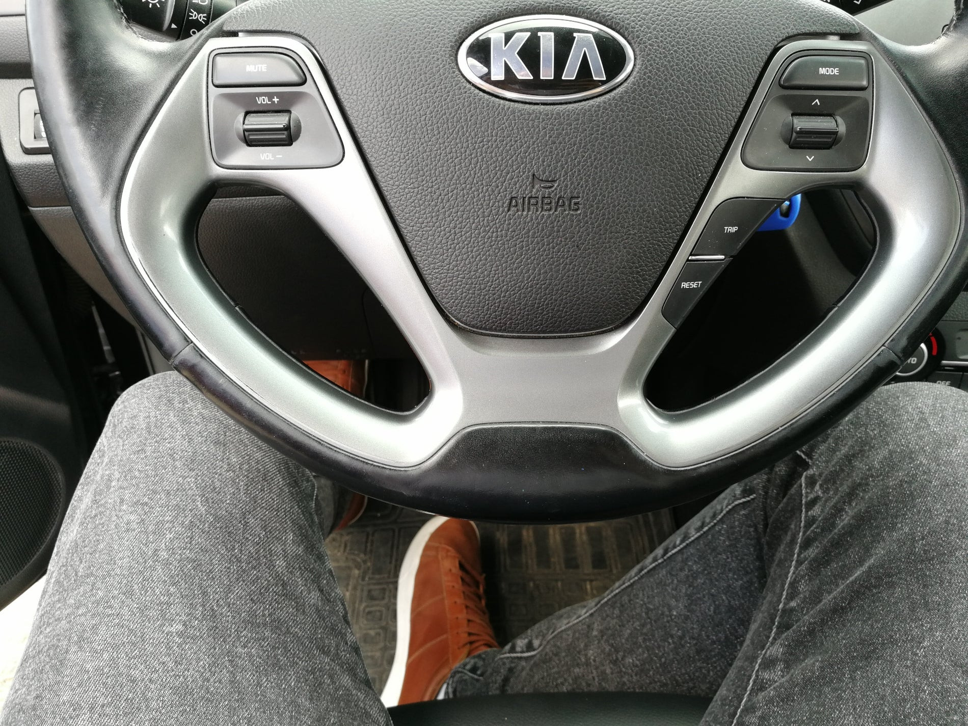 Автомобильный Bluetooth Kia Cerato 2009 года