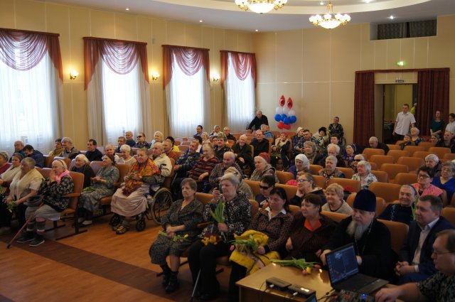 Новосибирский дом ветеранов на улице Жуковского в Новосибирске 📍 отзывы,  фото, цены, телефон и адрес - Zoon.ru