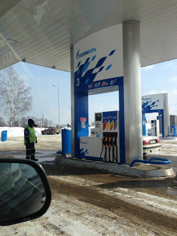 Официальные азс газпромнефть. АЗС Газпромнефть Кострома. Пункт подкачки шин Газпромнефть. Подкачка шин на АЗС Газпромнефть. Заправка Газпром Великие Луки