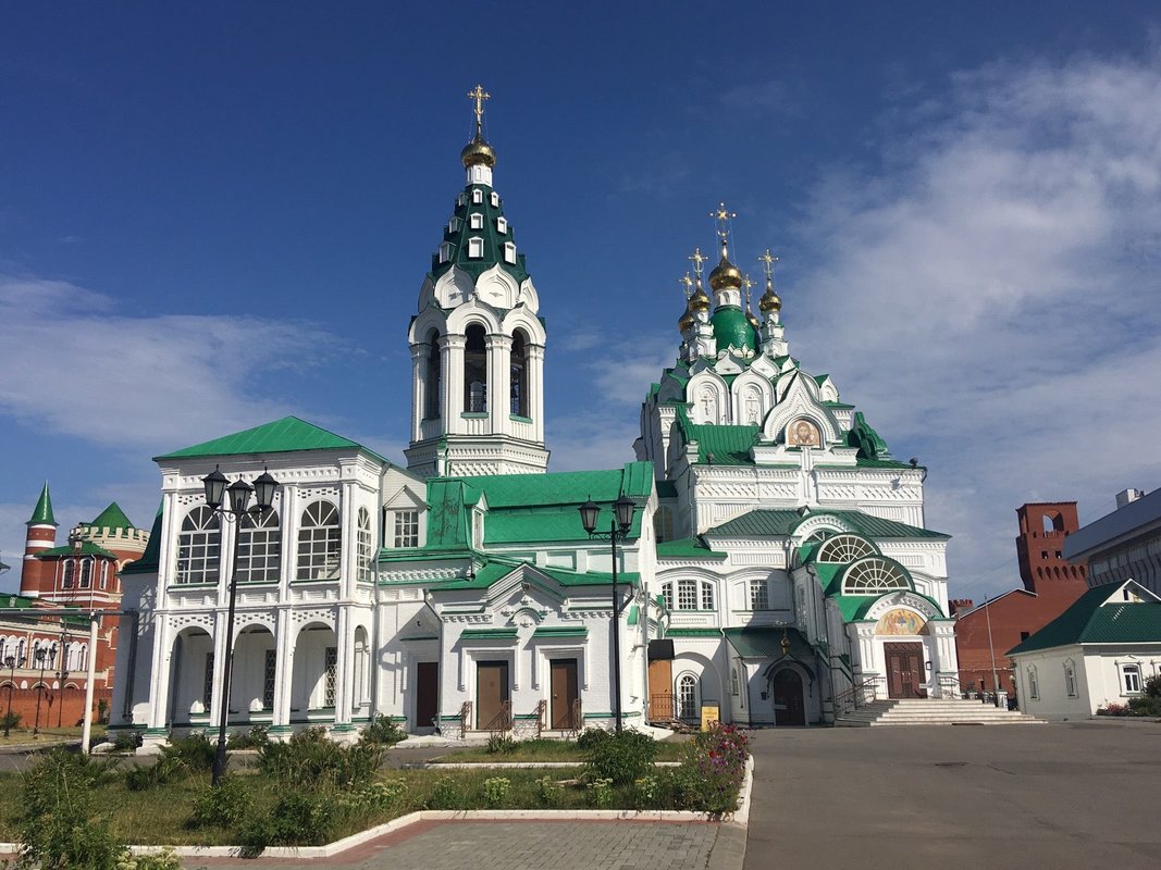 Храм во имя пресвятой троицы. Церковь Пресвятой Троицы Йошкар-Ола. Храм Пресвятой Троицы Марий Эл. Вознесенская 53 Йошкар Ола. Церковь Пресвятой Троицы-Йошкар-Ола-Марий Эл- фото.