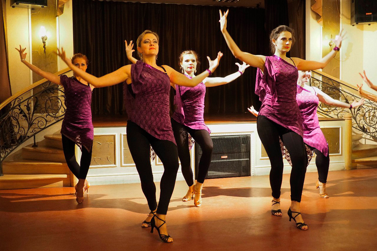 аренда зала в центре москвы. танцевальный зал нора. Dance first школа танцев тверская. танцы на маяковской. школа танцев на маяковской тверская-ямская.