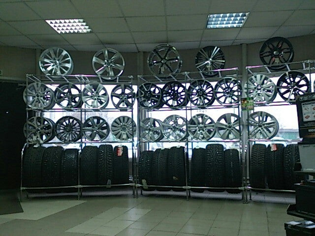 магазин диск. литые диски в магазине. диски адреса магазинов москва. магазин автомобильных дисков. максим колеса видное.