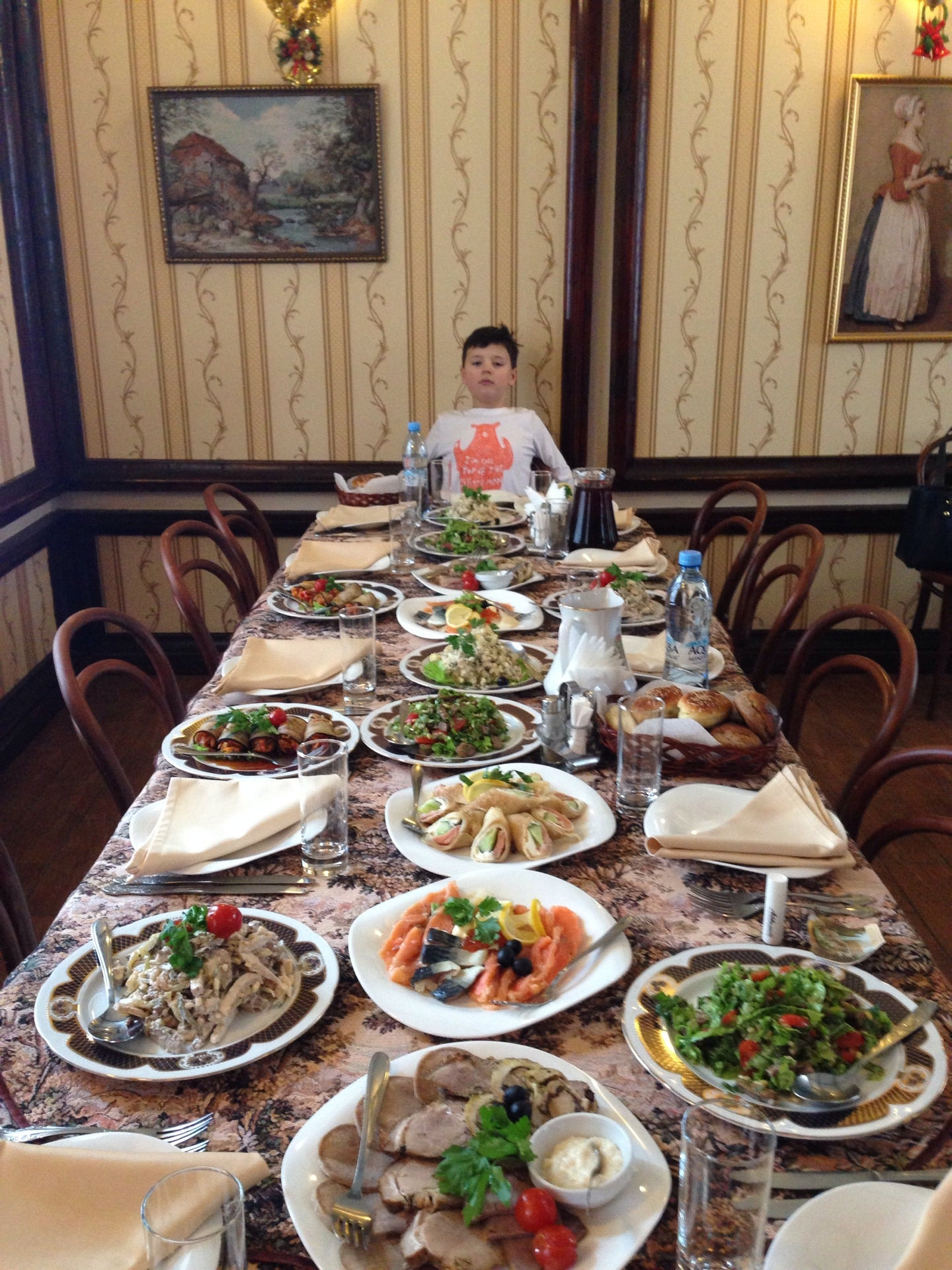 кафе поминальная трапеза спб на ветеранов. трапеза спб. трапеза спб. трапеза спб. поминальный зал прощальный.