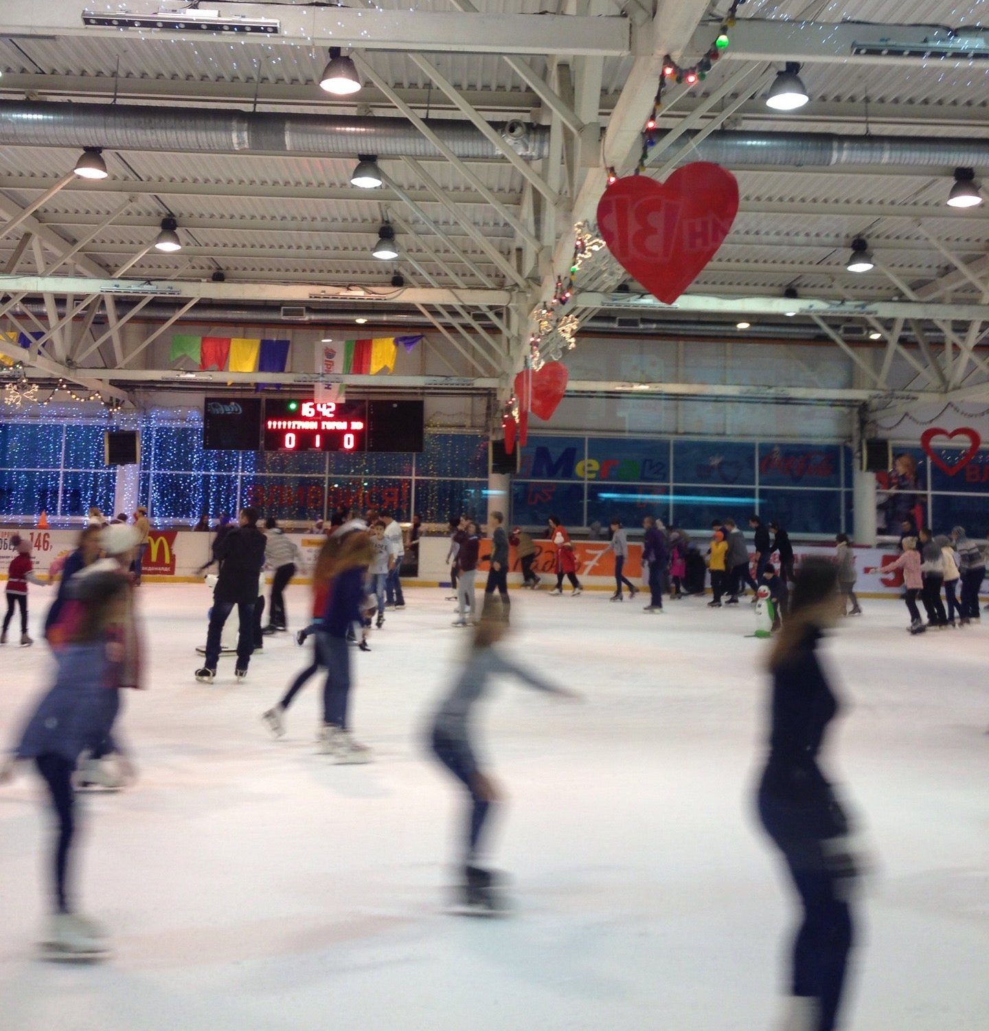 каток гринн орел. мегалед орел. мегагринн курск каток 2022. каток в грине орел. гринн ледовая арена.