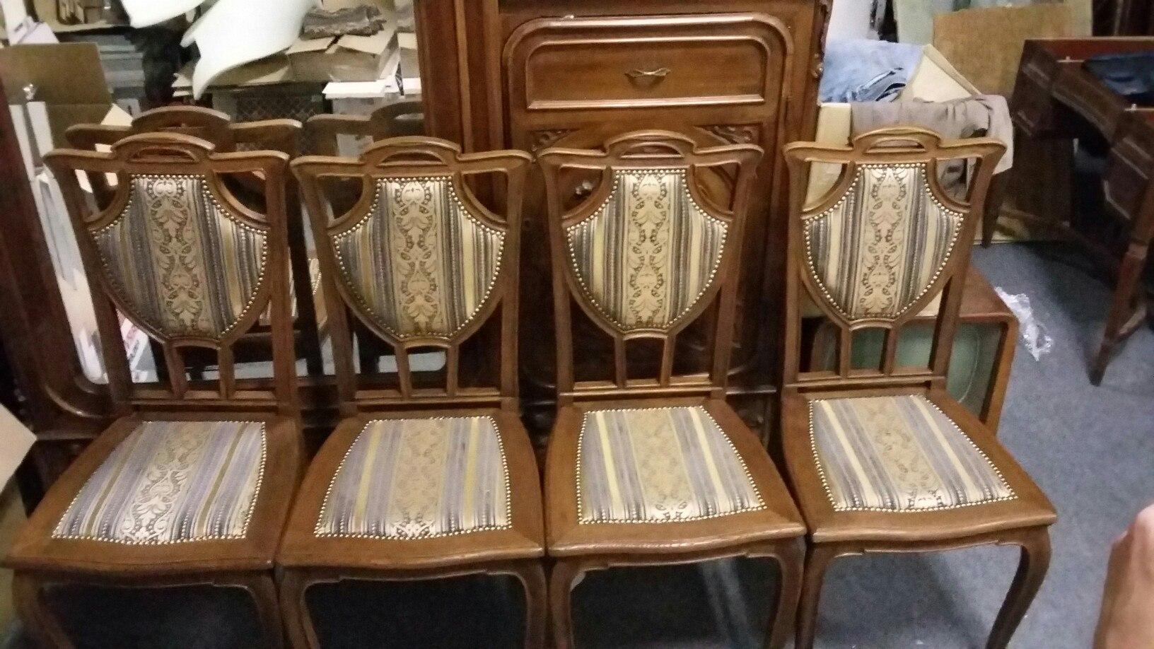 Перетяжка стульев в Санкт-Петербурге