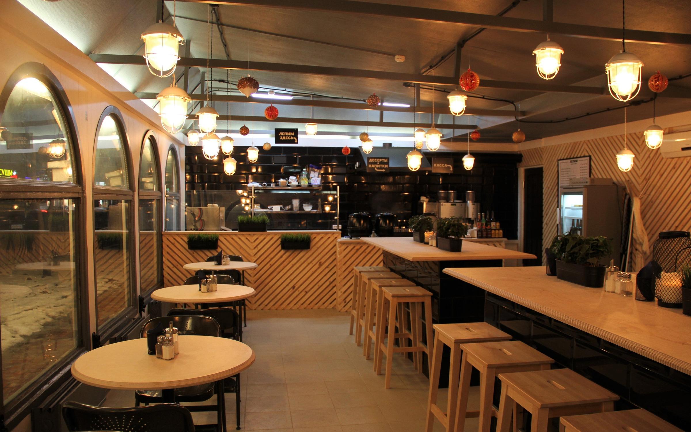 Санкт-петербург кафе отлично лапшично. Лапшичная пермь. Slurp ramen bar, санкт-петербург, улица жуковского. Кафе лапшичная. Лапшичная на петроградке на ножах.