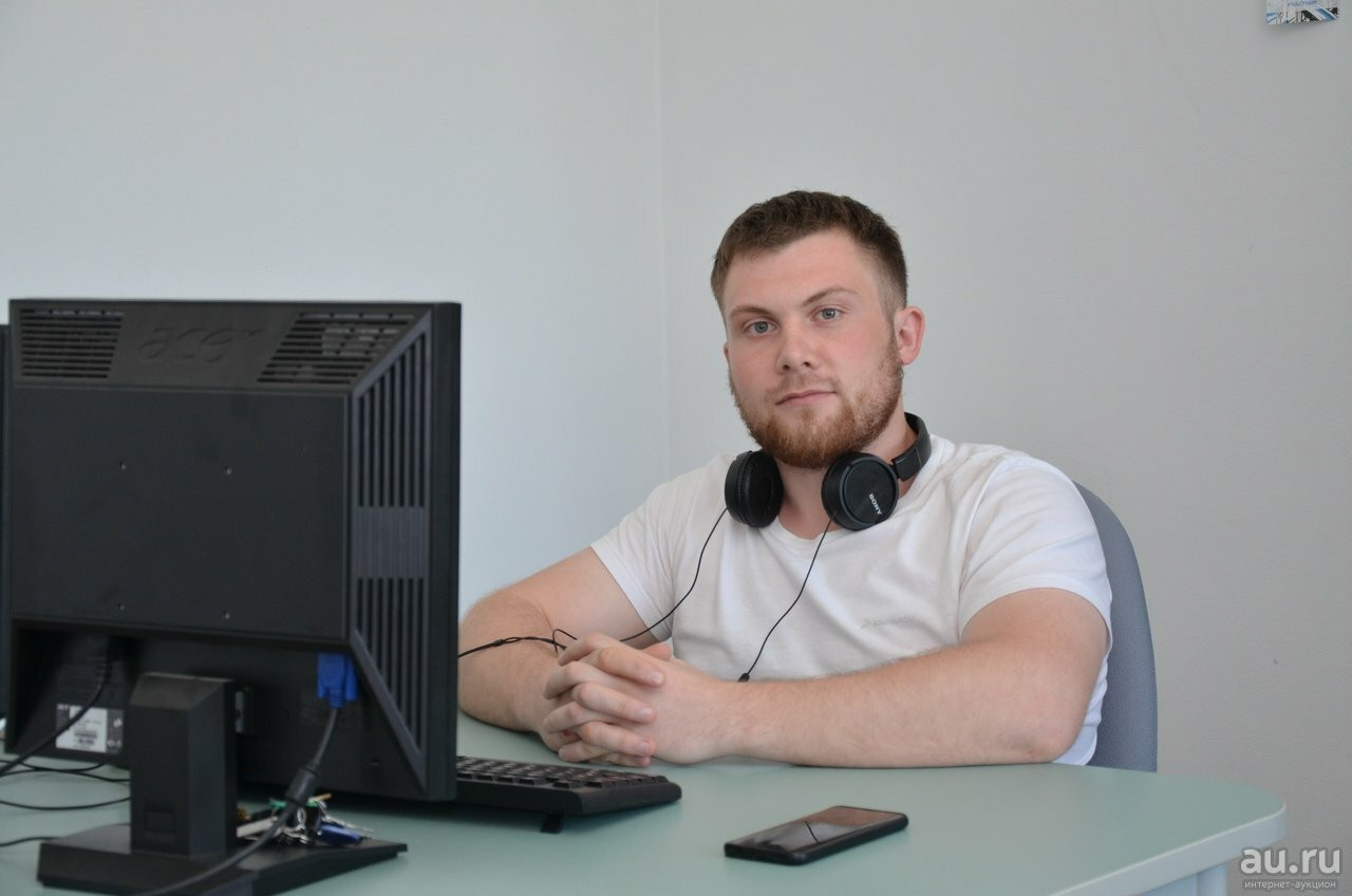 команда программистов. веб разработчик екатеринбург. эрик технический директор в it компании. It специалист. робот тестировщик.