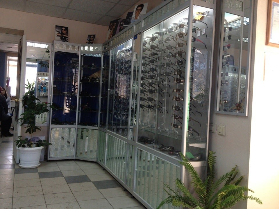 люкс оптика киров воровского 78. оптика на ленинском проспекте калининград. очки в ботаника молл оптика. ленинский пр 90. люкс оптика на николаева чебоксары.